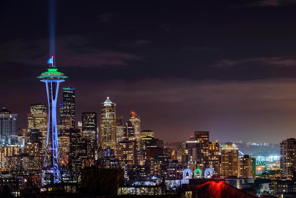 Illuminated Seattle Cityscape | Washington Photography Print | Urban Night Poster - Photography Poster