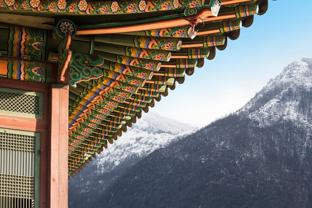 Traditional Korean Building in South Korea | Architecture Photography Print | Asian Wall Art Poster - Photography Poster
