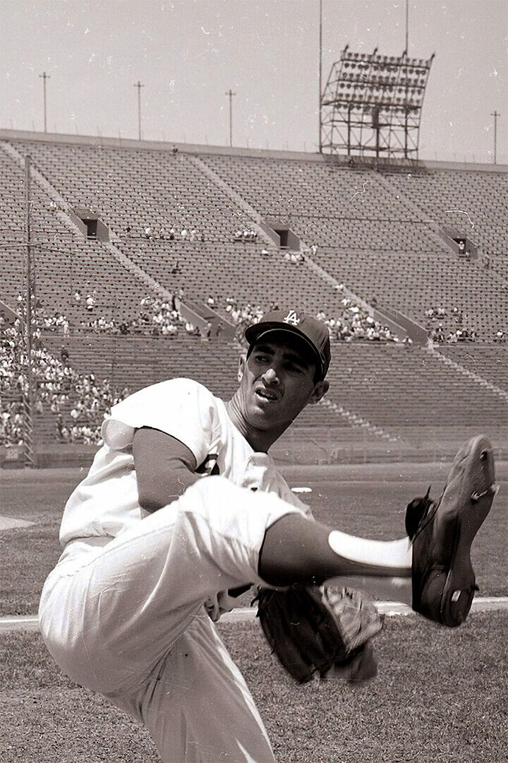 Sandy Koufax Los Angeles Dodgers | Black and White Photo | Vintage Baseball Poster - Sports Poster