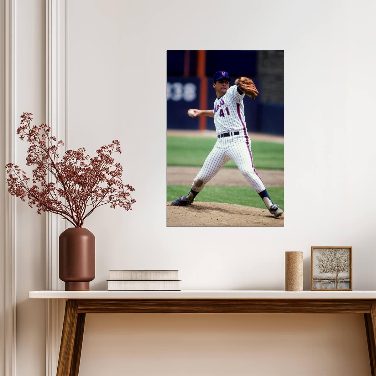Tom Seaver New York Mets | Pitching Action Photo | Baseball Legend Poster - Sports Poster