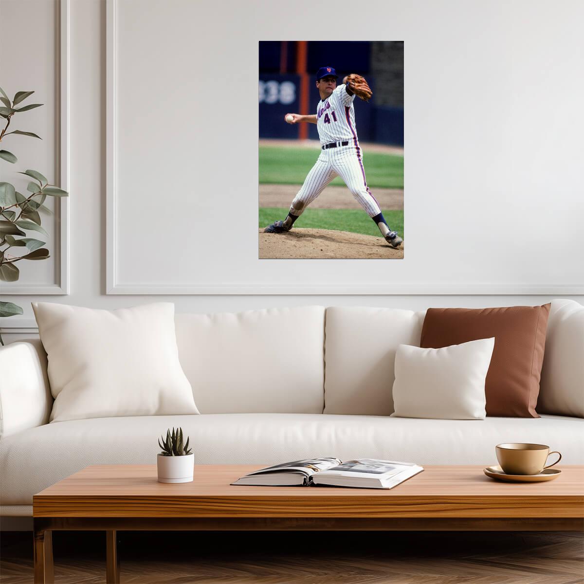 Tom Seaver New York Mets | Pitching Action Photo | Baseball Legend Poster - Sports Poster