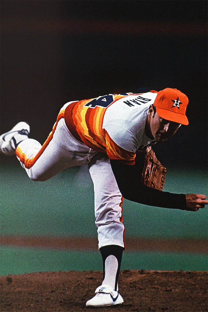 Nolan Ryan Houston Astros | Vintage Pitching Motion | Baseball Legend Poster - Sports Poster