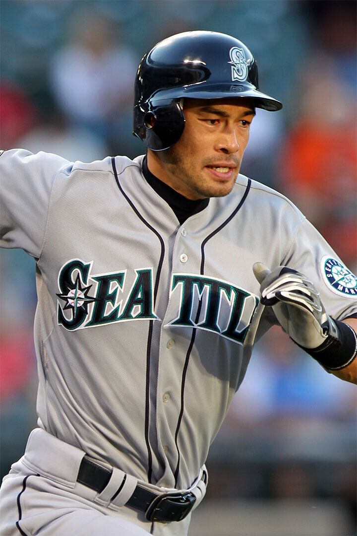 Ichiro Suzuki Seattle Mariners | Running The Bases | Baseball Legend Poster - Sports Poster