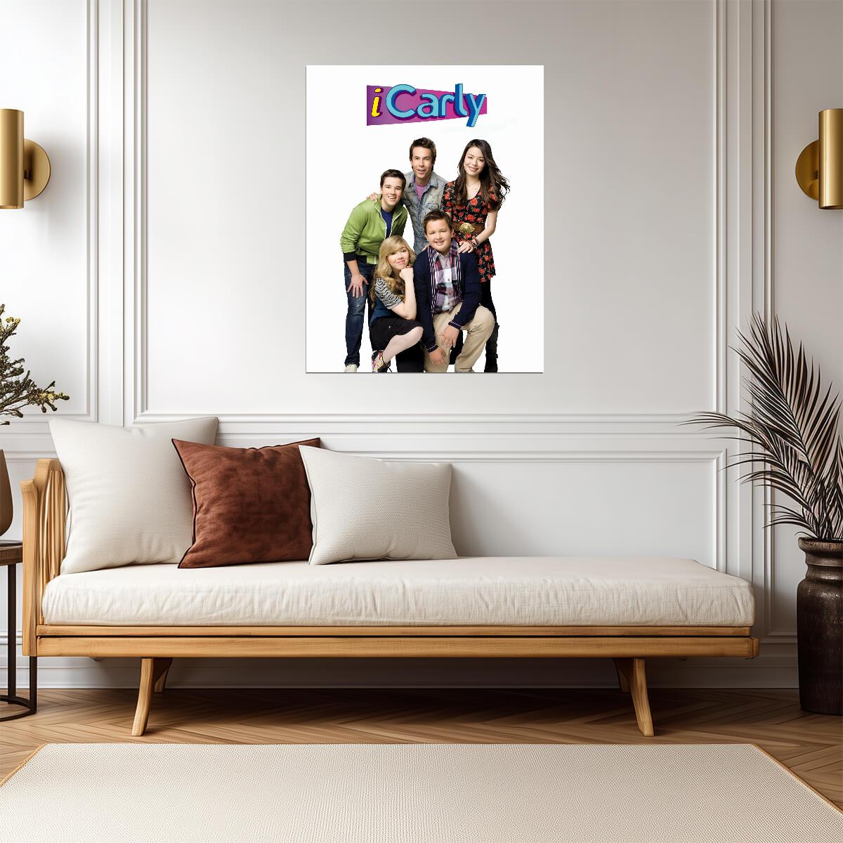 iCarly | Miranda Cosgrove | TV Star Poster - Movies & TV Poster