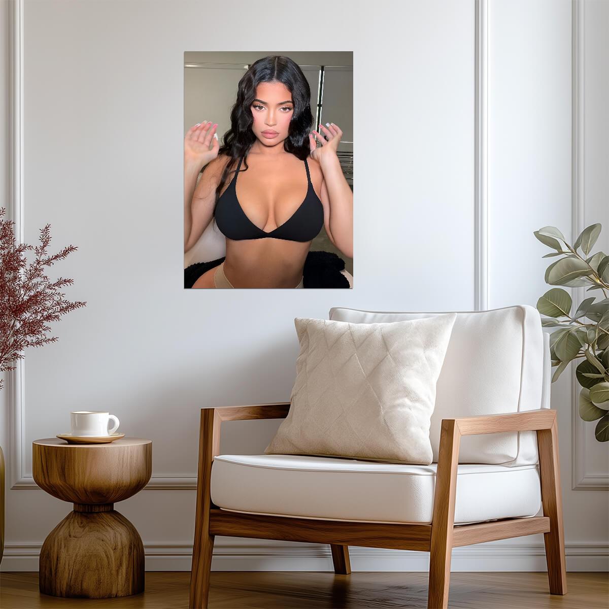 Kylie Jenner Poster | Sexy Model Photo Print - Celebrities Poster