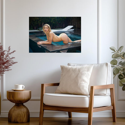 Abella Danger Fashion Pose | Star Poster | Sexy Pinup Decor - Celebrities Poster