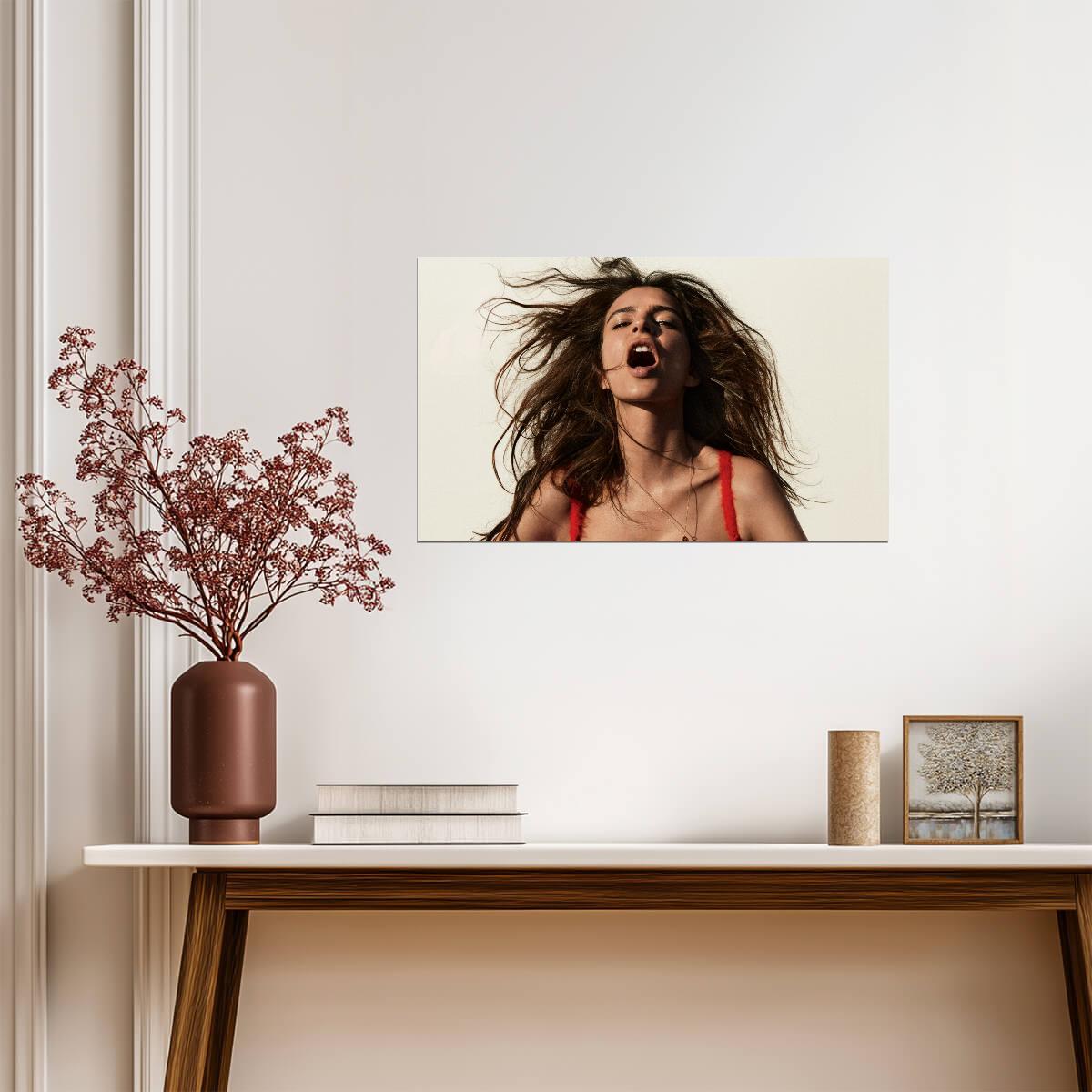 Emily Ratajkowski Fashion Portrait | Celebrity Wall Art | Sexy Model Poster - Celebrities Poster