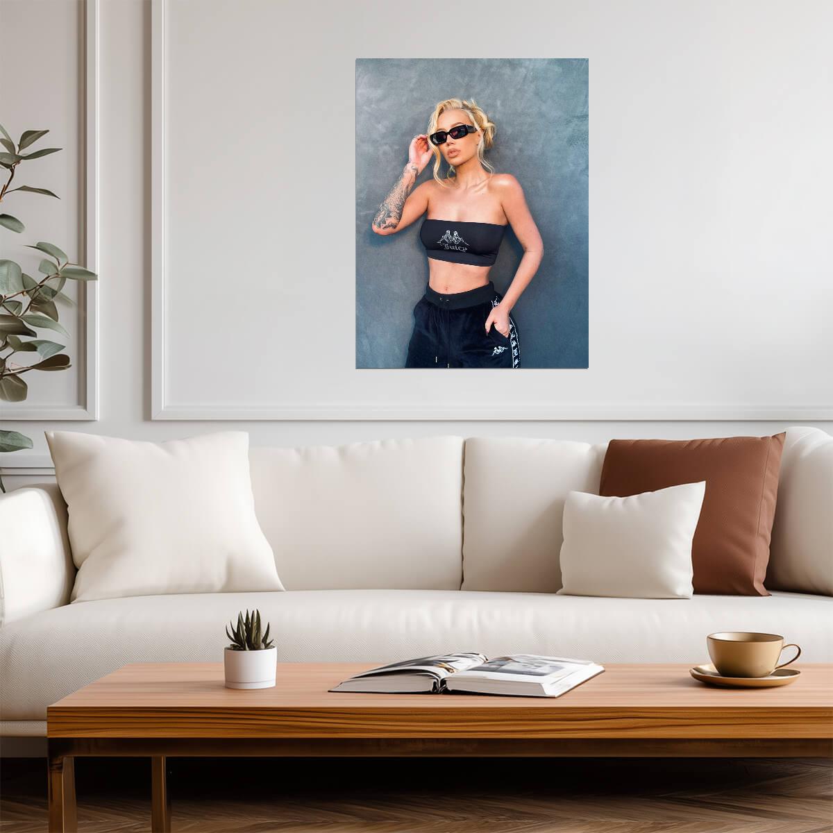 Iggy Azalea Street Style Photo | Modern Music Poster | Australian Rapper Fan Gift - Music Poster