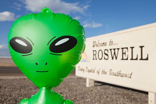 "Welcome To Roswell New Mexico" Sign Photo | Green Alien | Funny UFO & Sci-Fi Poster - Type & Quotes Poster