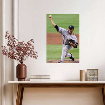 Mariano Rivera New York Yankees | Pitching Action Photo | Baseball Legend Poster - Sports Poster