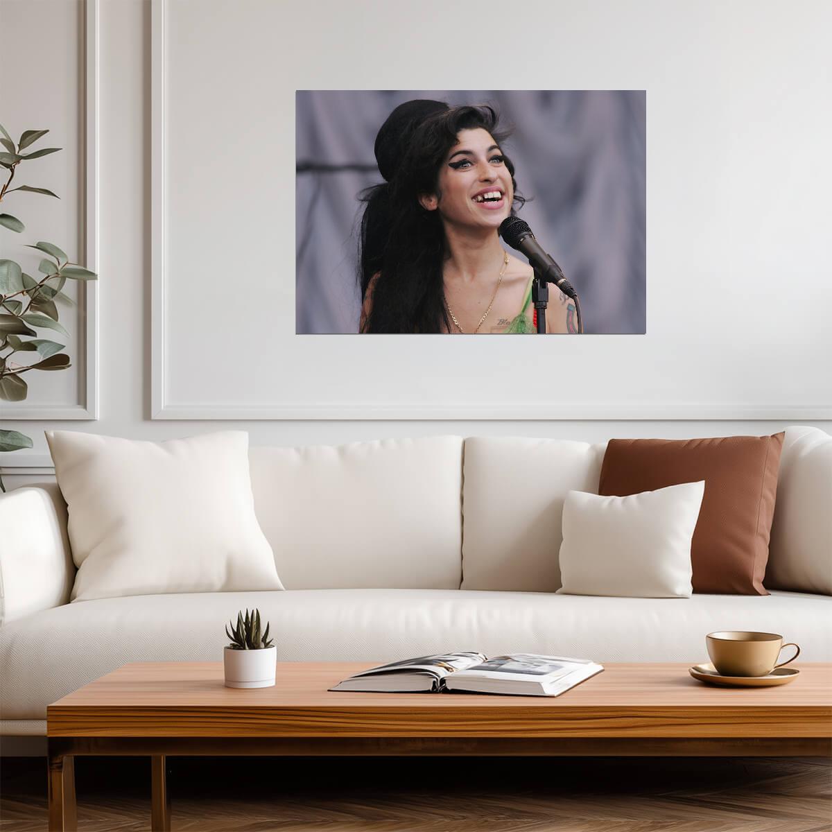 Amy Winehouse Singing Live | Concert Poster | Vintage Music Legend Art - Music Poster