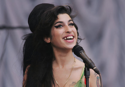 Amy Winehouse Singing Live | Concert Poster | Vintage Music Legend Art - Music Poster