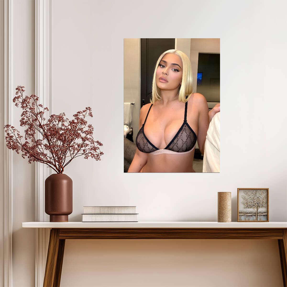 Kylie Jenner Print | Hot Model Poster - Celebrities Poster