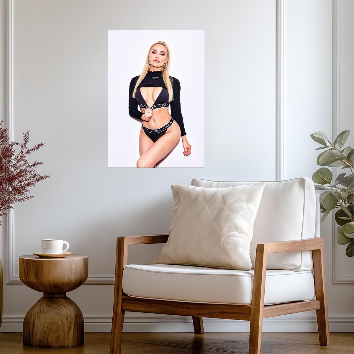 Kenzie Anne Poster | Sexy Glamour Model Print - Celebrities Poster
