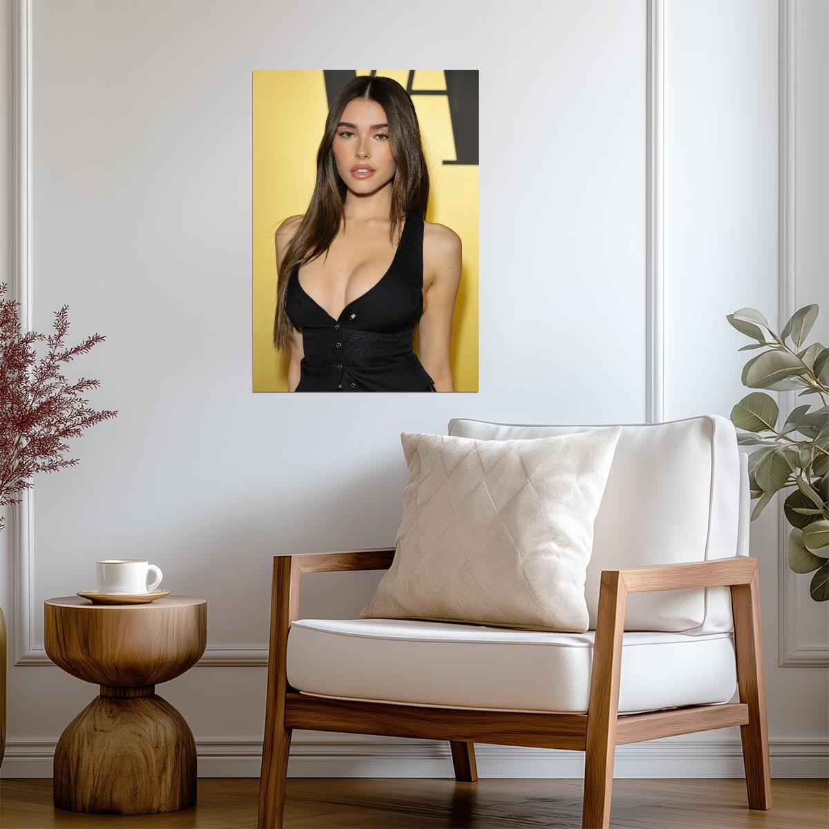 Madison Beer Red Carpet Portrait | Modern Music Poster | Glamorous Celebrity Wall Art - Music Poster