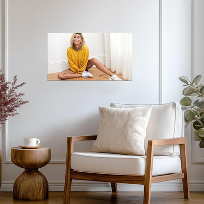 Hailey Bieber | Fashion Icon | Celebrity Poster - Celebrities Poster
