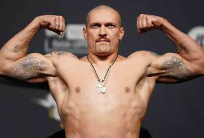 Oleksandr Usyk Flex Pose | Boxing Champion Poster | Sports Wall Art - Sports Poster