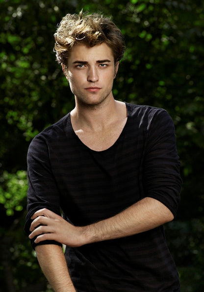 Robert Pattinson as Edward Cullen | Twilight Movie Poster | Fantasy Film Star Art - Movies & TV Poster