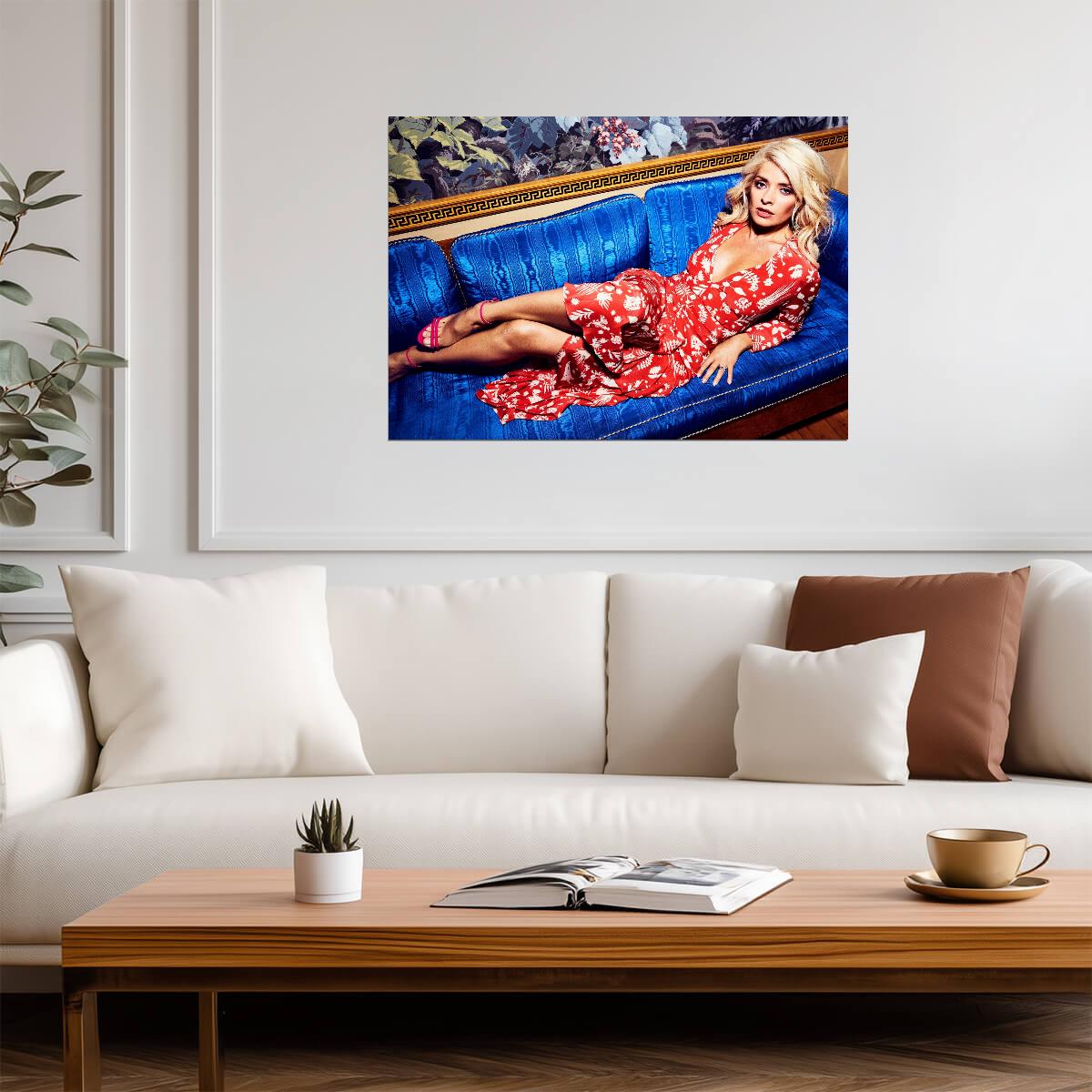 Holly Willoughby | British Host | Star Poster - Celebrities Poster
