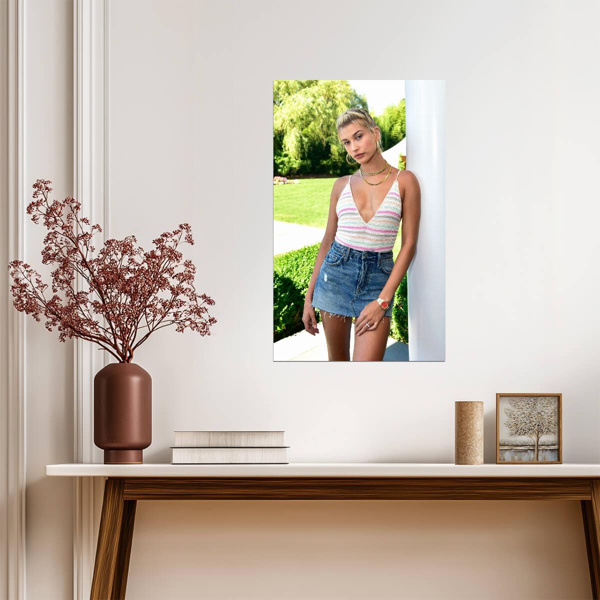 Hailey Bieber | Model Portrait | Star Poster - Celebrities Poster