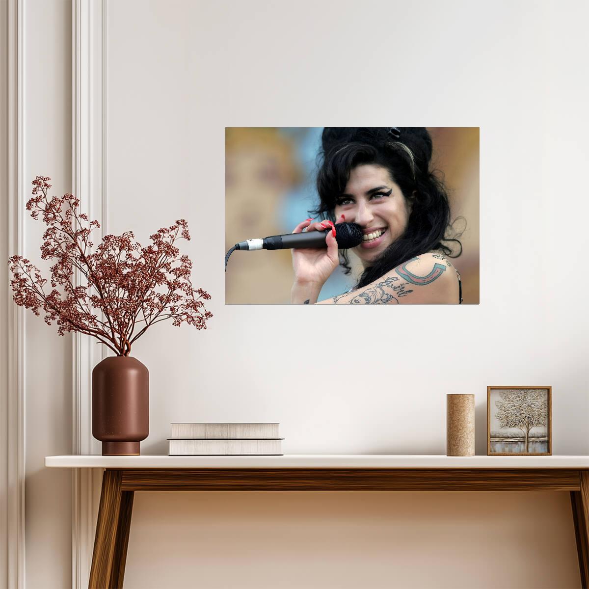 Amy Winehouse Singing Live Close Up | Concert Poster | Vintage Music Legend Art - Music Poster
