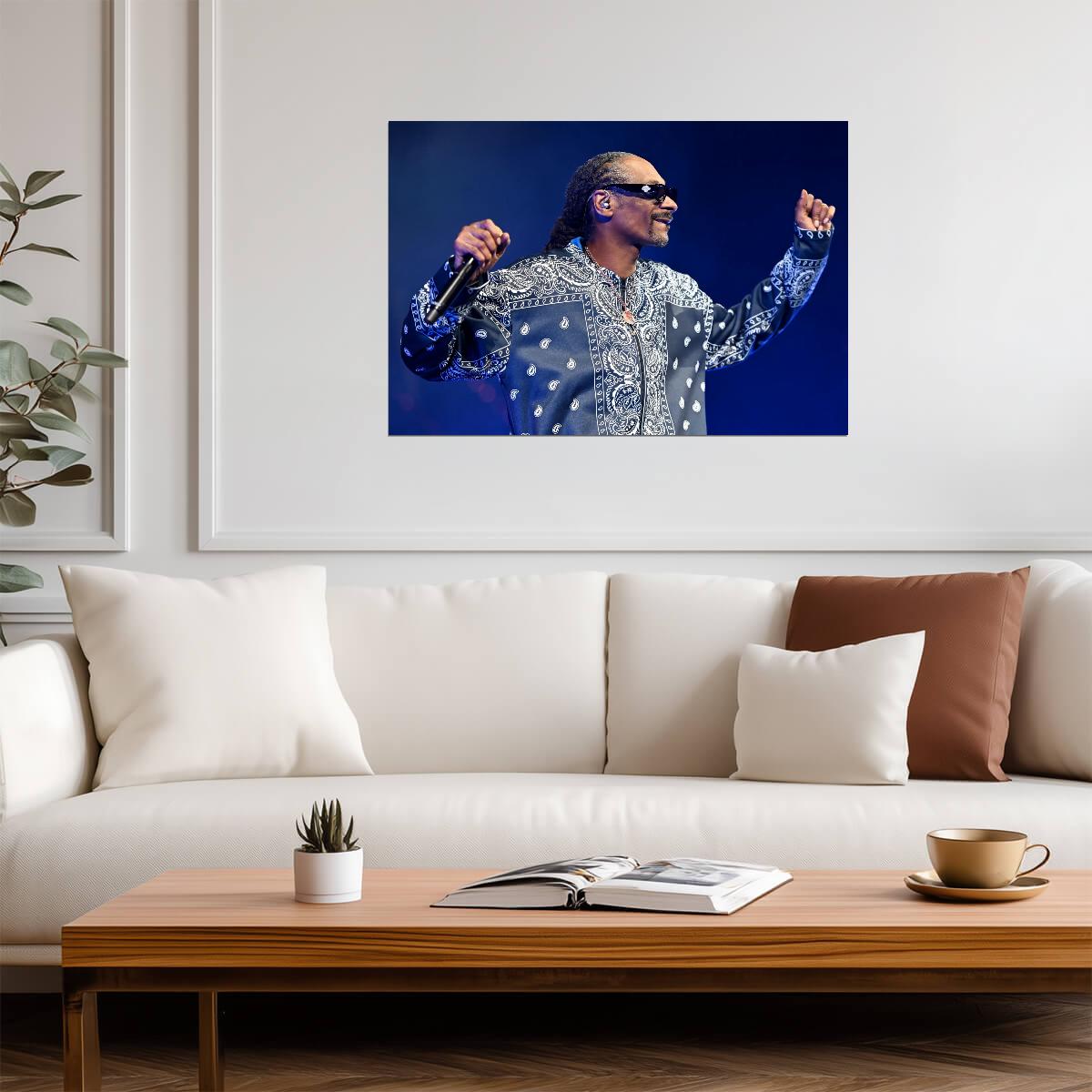 Snoop Dogg Blue Paisley Outfit | Live Concert Photo | West Coast Rap Poster - Music Poster