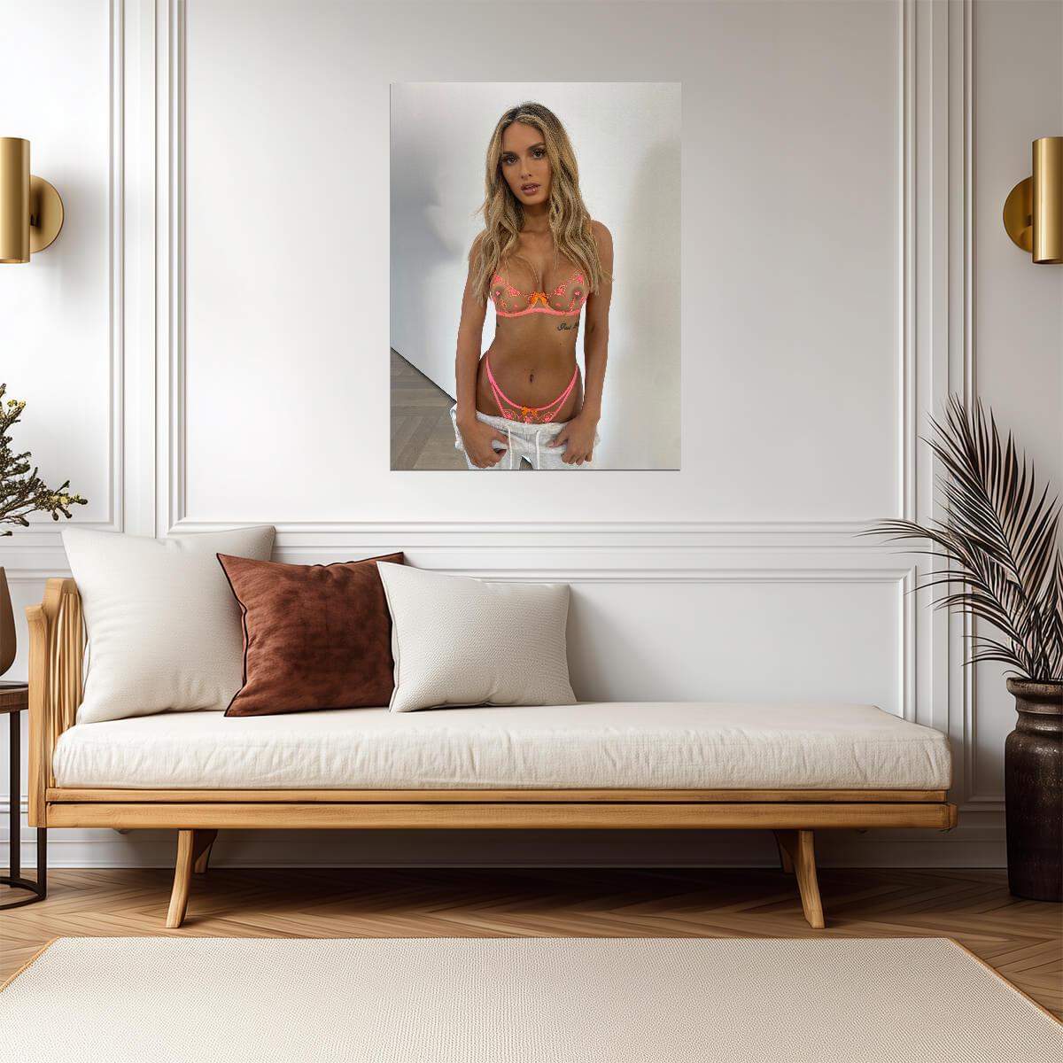 Julia Rose Print | Sexy Model Poster - Celebrities Poster