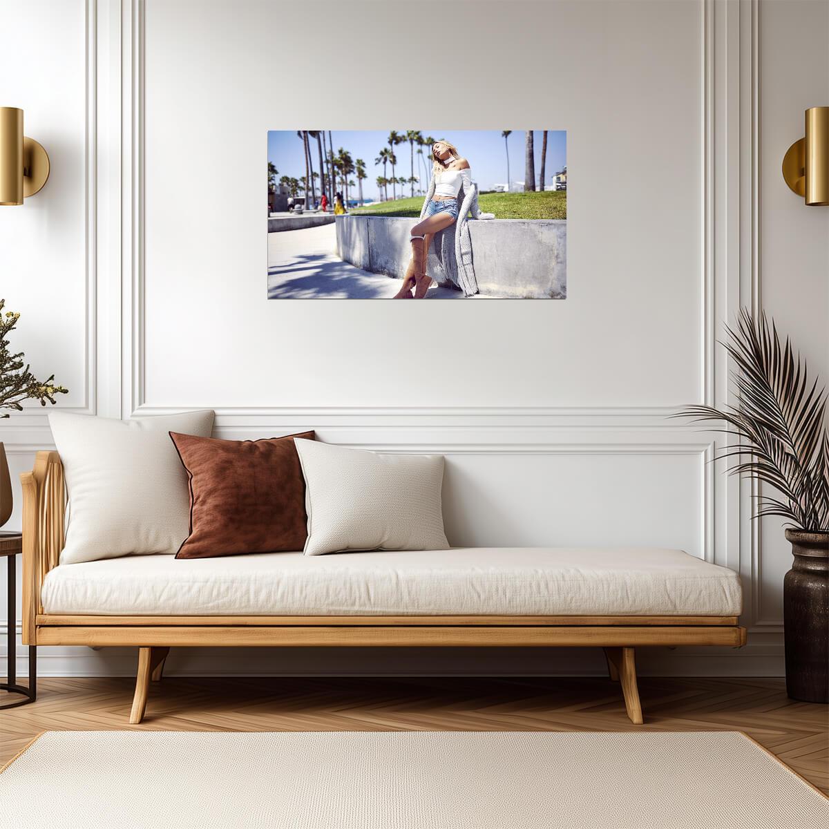Hailey Bieber | Pastel Style Print | Wall Poster - Celebrities Poster