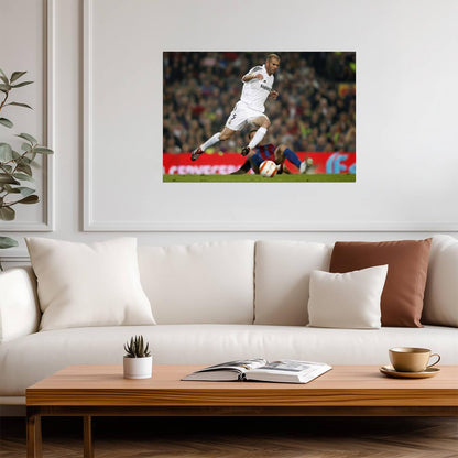 Zinedine Zidane Real Madrid | Kicking Action Poster | Soccer Legend Wall Art - Sports Poster