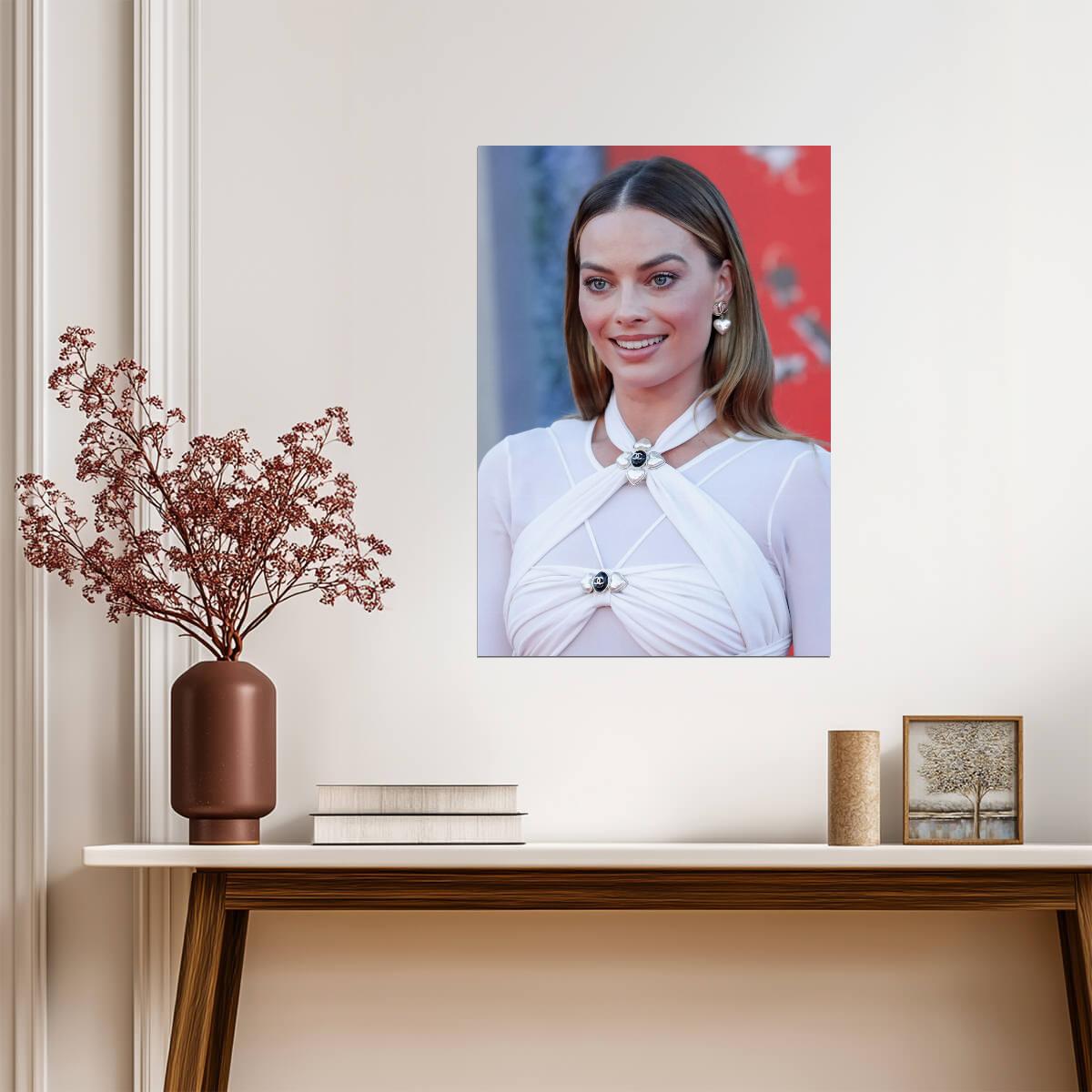 Margot Robbie Wall Art | Actress Poster - Celebrities Poster