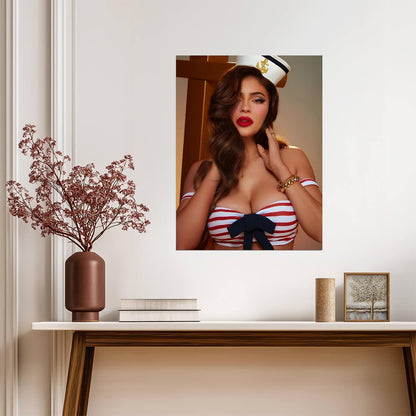 Kylie Jenner Poster | Hot Model Art Print - Celebrities Poster