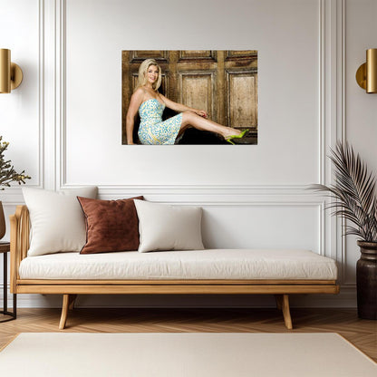 Holly Willoughby | Warm Tone Portrait | Fan Poster - Celebrities Poster