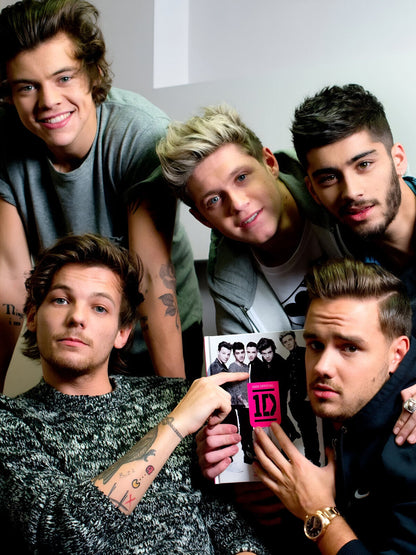 One Direction 100% Official | Group Photo with Book | Pop Music Fan Gift Poster - Music Poster
