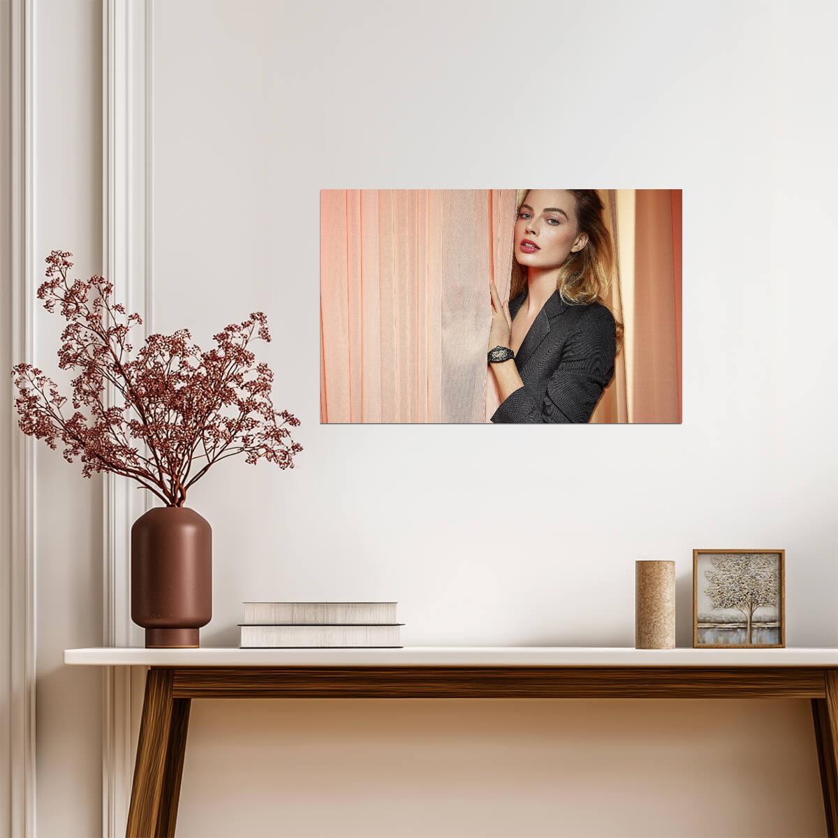 Margot Robbie Poster | Wall Art Print - Celebrities Poster