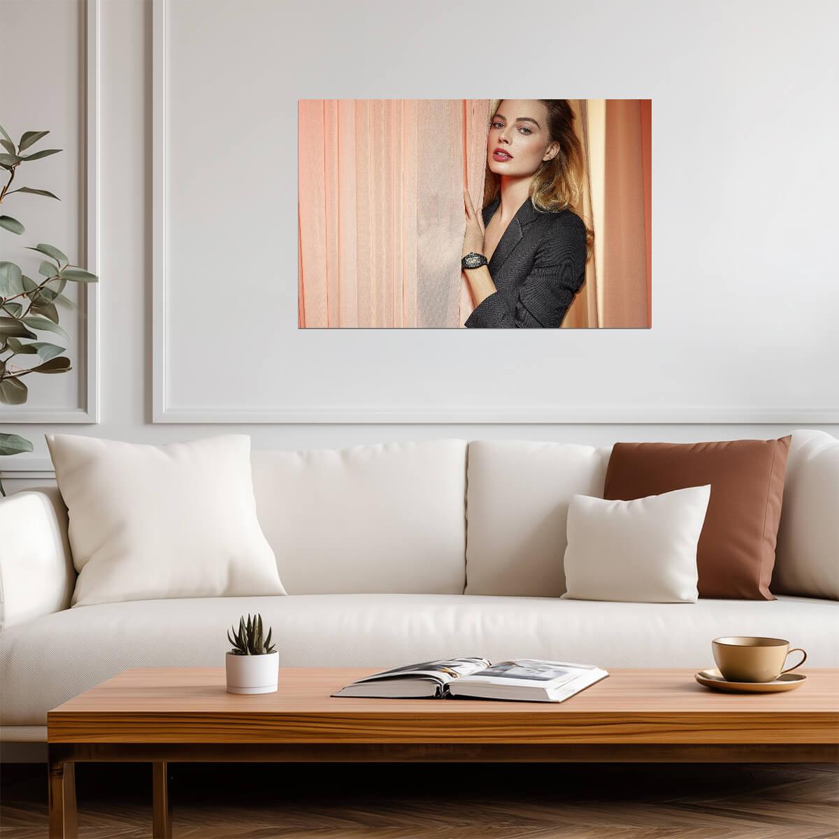 Margot Robbie Poster | Wall Art Print - Celebrities Poster
