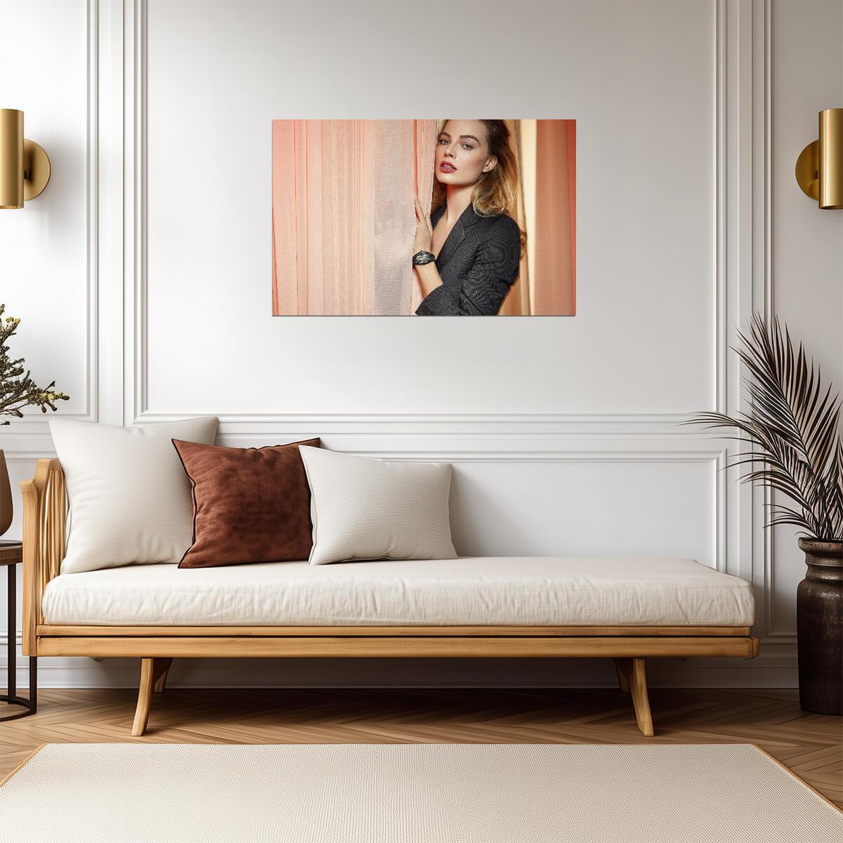 Margot Robbie Poster | Wall Art Print - Celebrities Poster