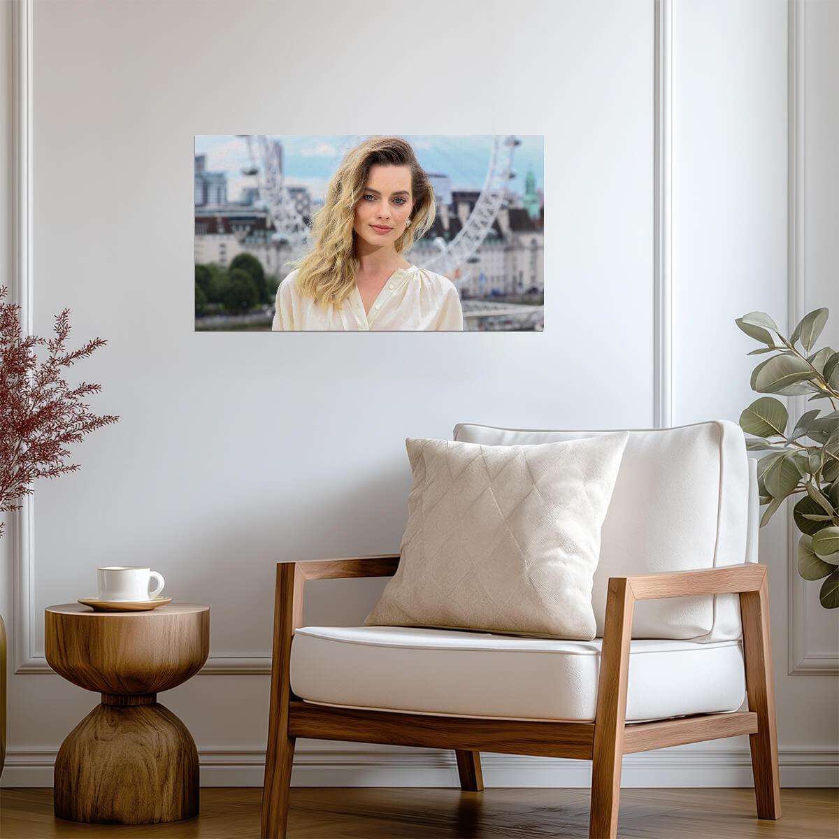 Margot Robbie Poster | Actress Art Print - Celebrities Poster