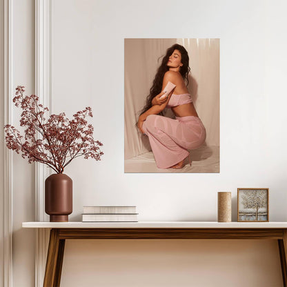 Kylie Jenner Poster | Wall Art Print - Celebrities Poster