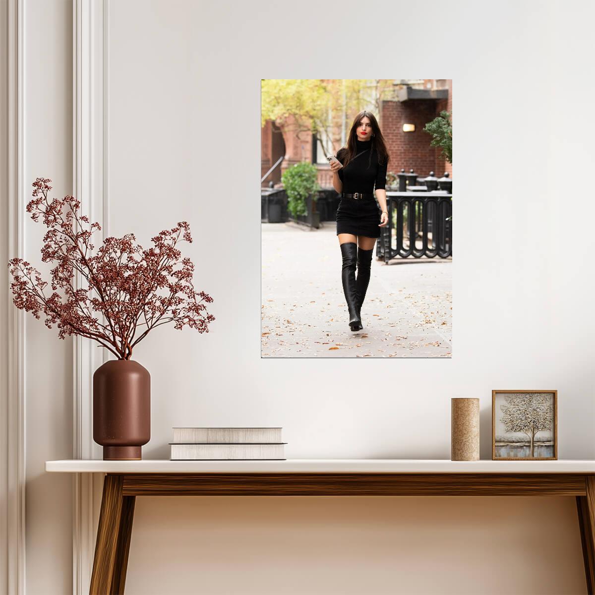 Emily Ratajkowski Street Style | Fashion Model Poster | Sexy Celebrity Wall Art - Celebrities Poster