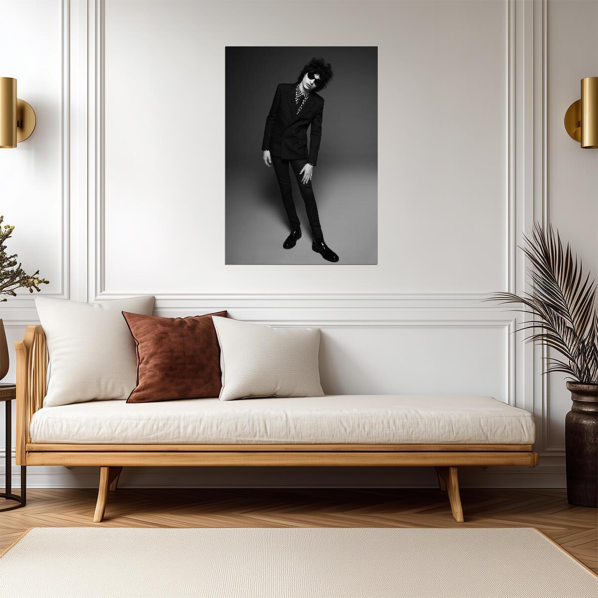 Finn Wolfhard | Black and White Photo | Fan Gift Poster - Celebrities Poster