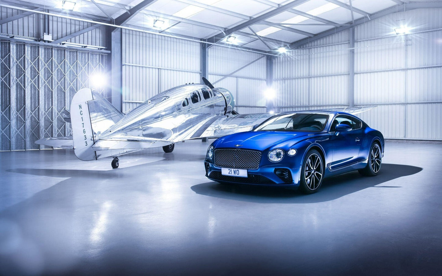 Bentley Continental GT 2018 | Blue Luxury Grand Tourer Poster | Automotive & Aviation Art Print - Cars Poster
