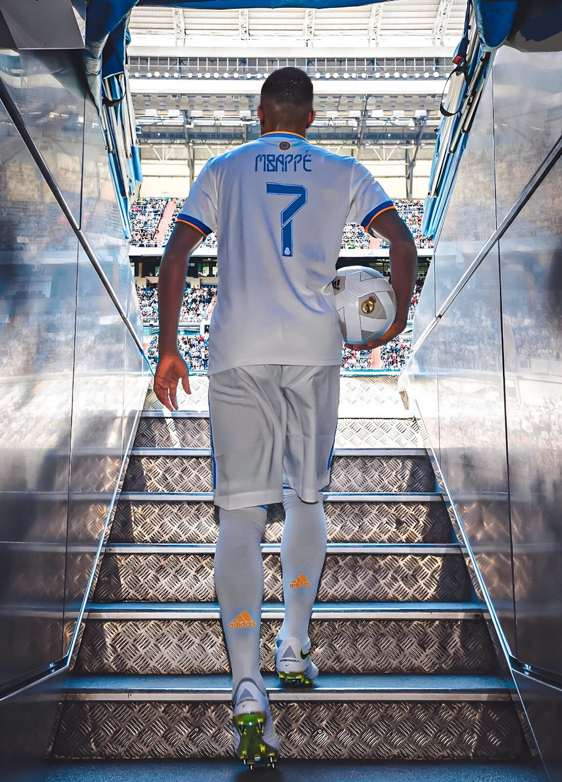 Kylian Mbappé Real Madrid Number 7 | Soccer Player Poster | Sports Legend Wall Art - Sports Poster