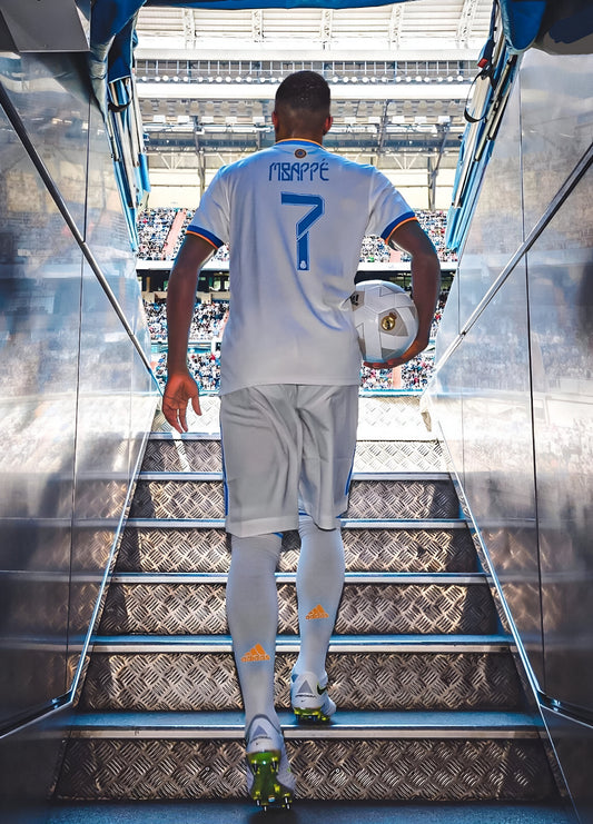 Kylian Mbappé Real Madrid Number 7 | Soccer Player Poster | Sports Legend Wall Art - Sports Poster