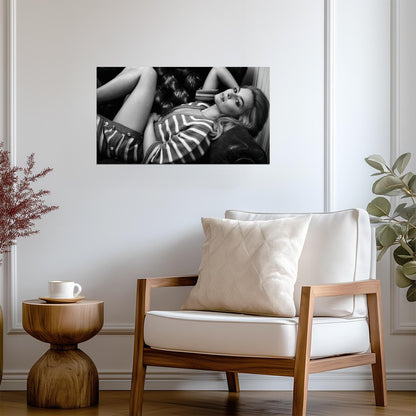 Margot Robbie Poster | Art Print - Celebrities Poster
