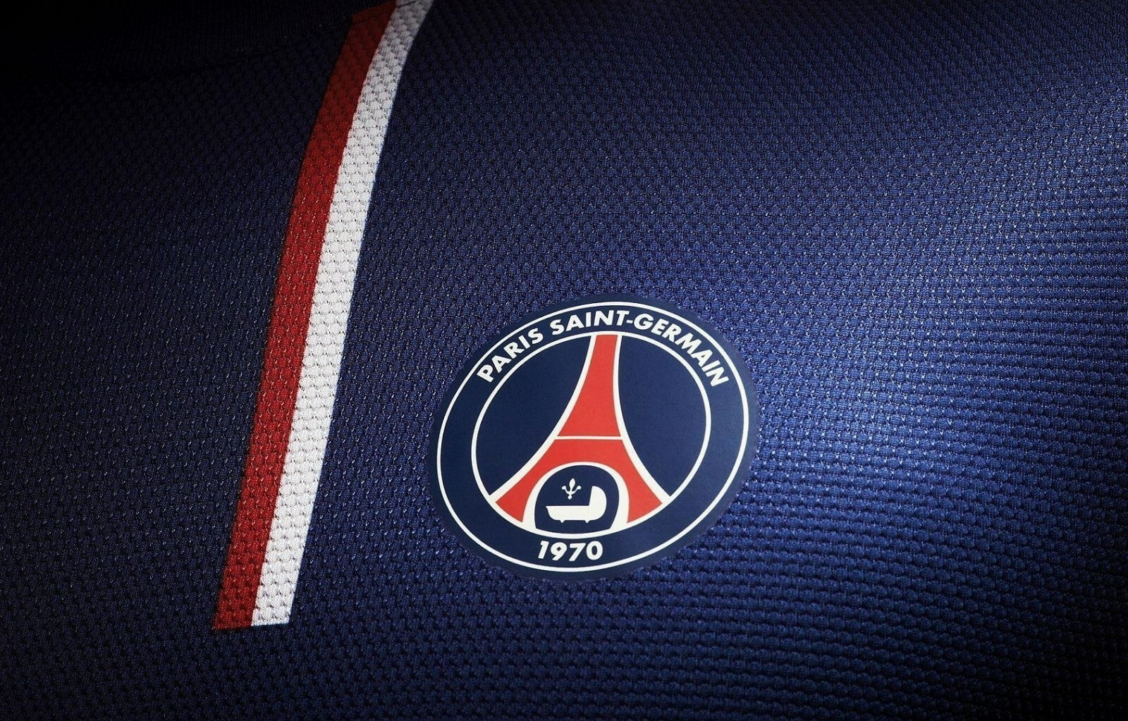 Paris Saint-Germain Team Crest | Soccer Poster | French Football Fan Gift - Sports Poster