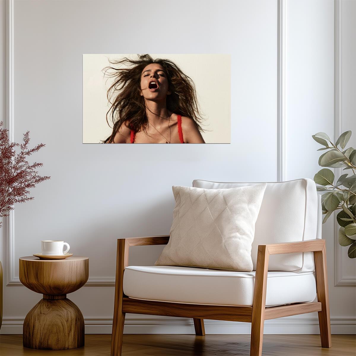 Emily Ratajkowski Fashion Portrait | Celebrity Wall Art | Sexy Model Poster - Celebrities Poster