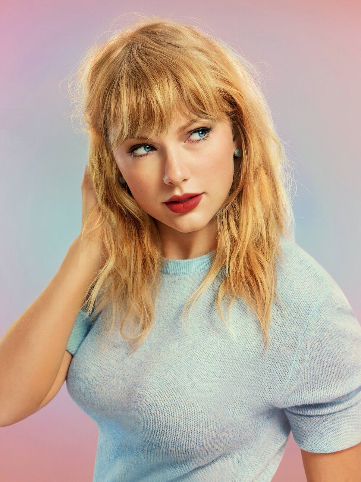 Taylor Swift Blue Sweater Red Lips | Music Star Poster | Lover Era Wall Art - Music Poster