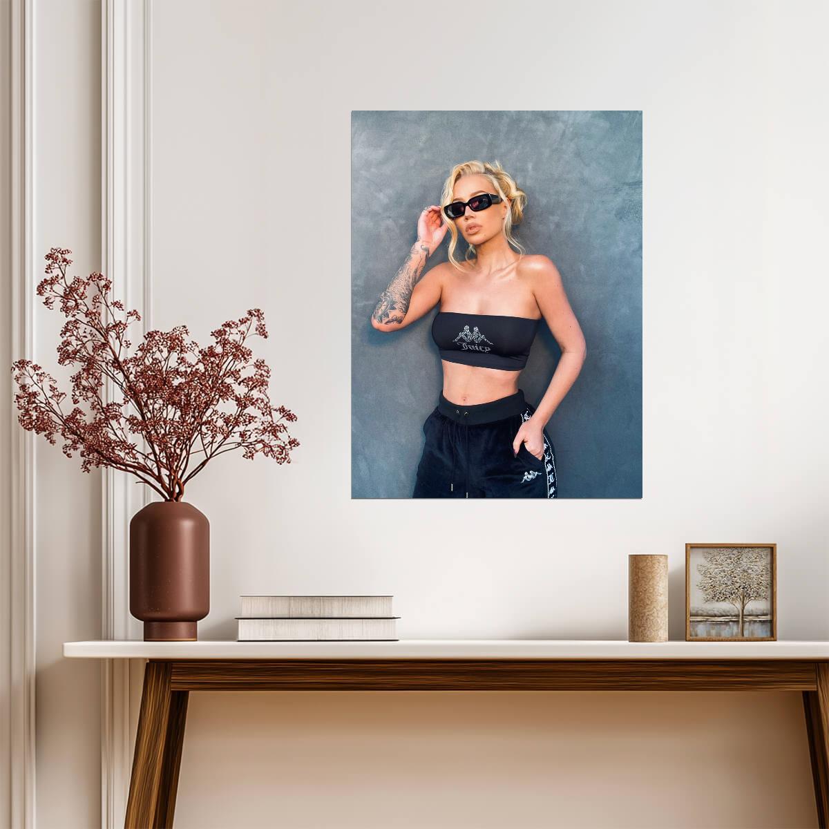 Iggy Azalea Street Style Photo | Modern Music Poster | Australian Rapper Fan Gift - Music Poster