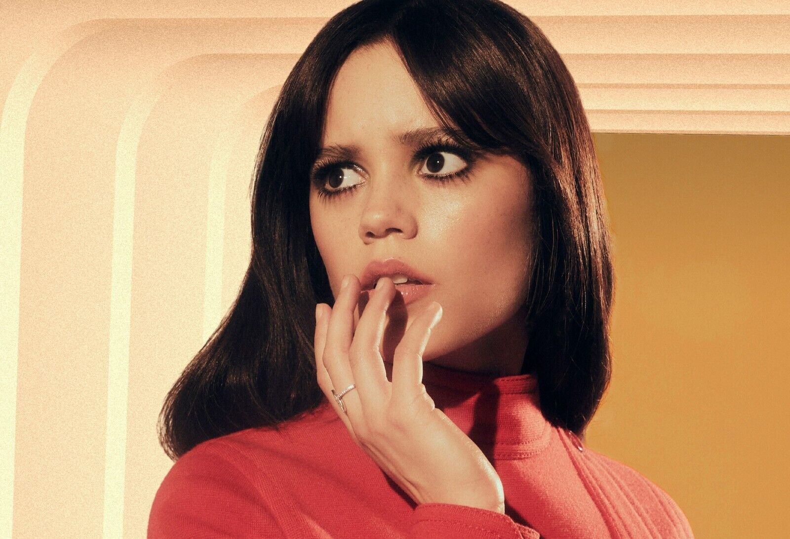 Jenna Ortega | Glamour Shot | Fan Gift Poster - Celebrities Poster