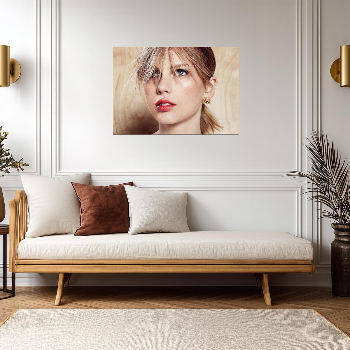 Taylor Swift Bee Earring Close Up | Celebrity Photoshoot Poster | Music Star Portrait - Music Poster